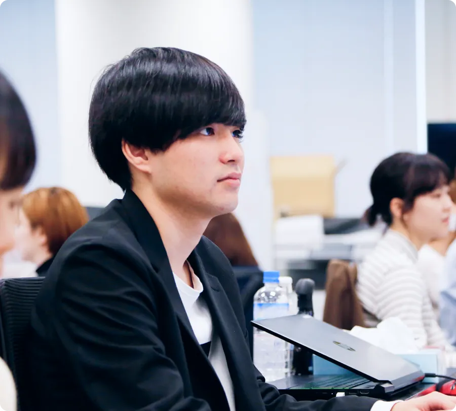 お客様の「助かった」を自分の数字で生み出す仕事です。